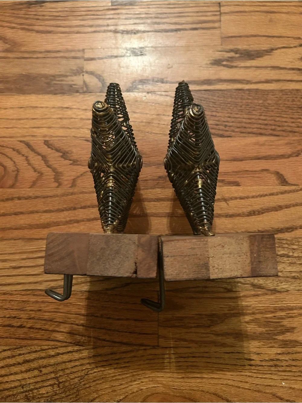 Crate & Barrel Holiday/Christmas/Xmas Metal Star Stocking Hangers W/ Wood Base